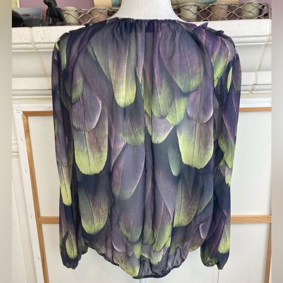 Exotic Feather Leaves Print Blouse w/tiny ruffles on shoulders - Picture 3 of 12